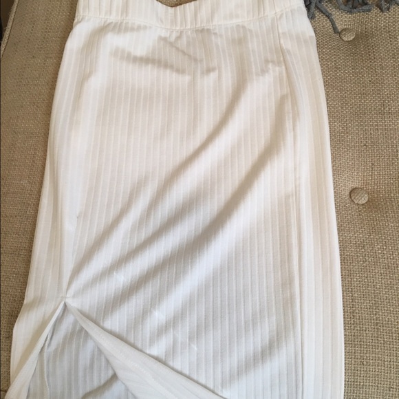 Whited ribbed bodycon skirt