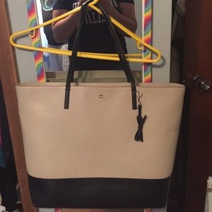 Like New XL Kate Spade Tote