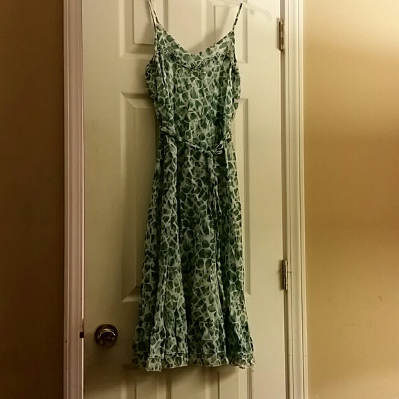 Dress - Picture 2 of 3
