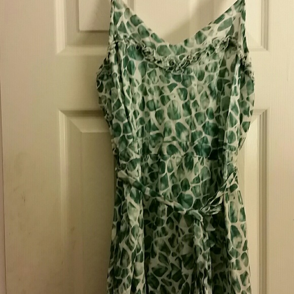 Dress - Picture 3 of 3