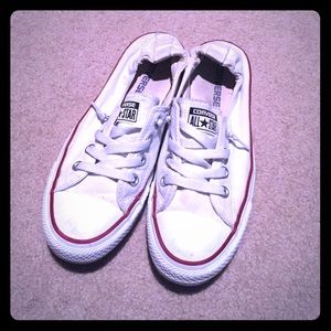 ❤ ️White canvas slip on converse ❤️