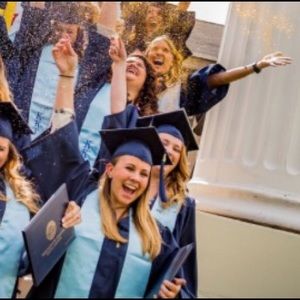 Meet your Posher, Caroline