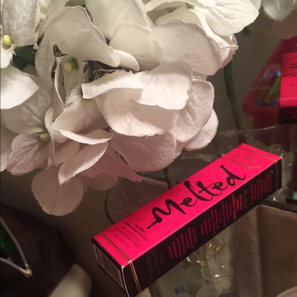 Too Faced Melted  in Jelly donut - Picture 1 of 4