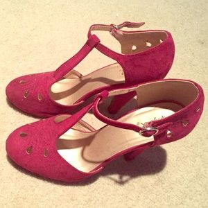 🍷 Wine colored Qupid T-strap heels, Mod Cloth 🍷
