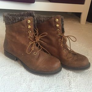 Jacksin Steve Madden Boots