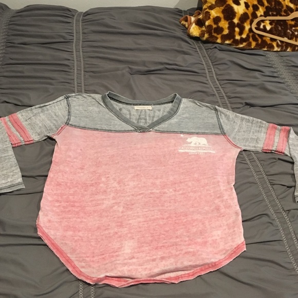 Santa Cruz Mid Sleeve Top