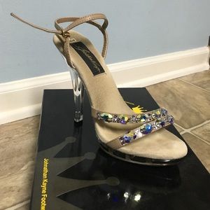 Johnathan Kayne Taupe Shoes size 6 1/2