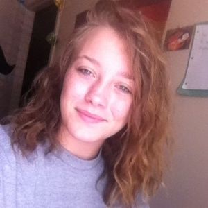 Meet your Posher, Alexia