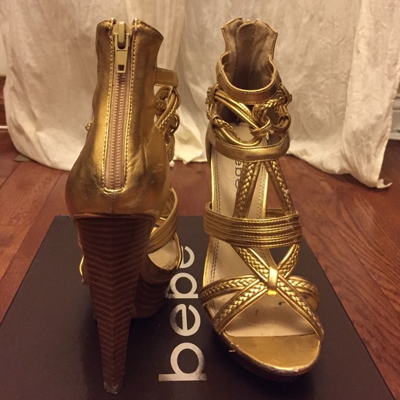 Bebe sandals in gold