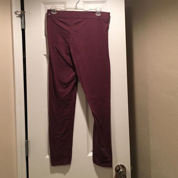 Reddish maroon VS leggings - Picture 1 of 1