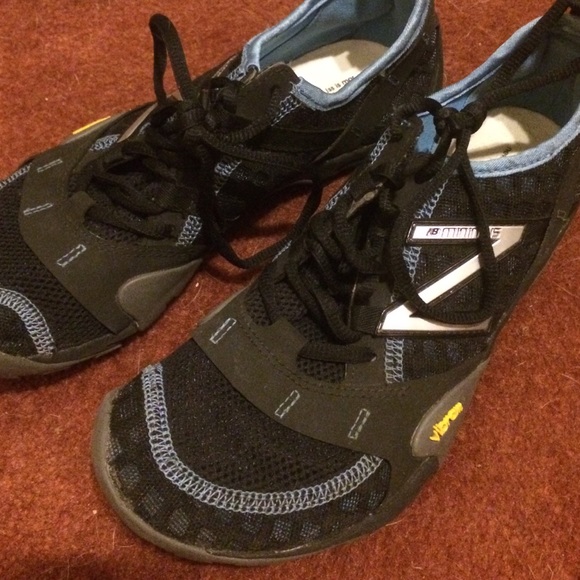 Vibram / new balance running shoes