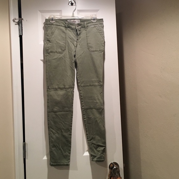 Hollister army green skinny pants
