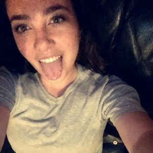 Meet your Posher, Caitlyn