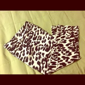 Black and White Capri Pants.
