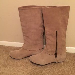 Cream zipper boots