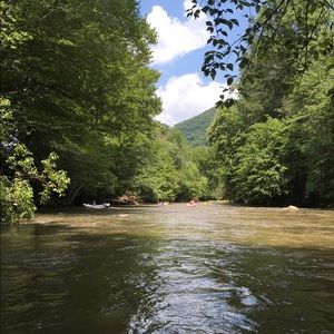 Meet your Posher, Leigh