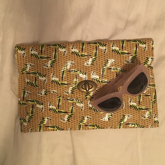 SUMMER SALE Bird Print Straw Clutch NWOT