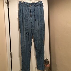 Flows denim colored pants!