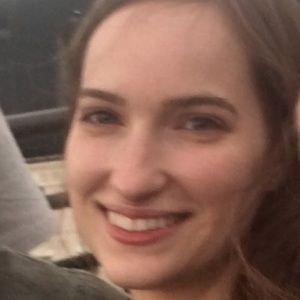 Meet your Posher, Lara