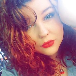 Meet your Posher, Destanie