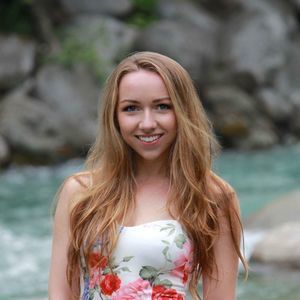 Meet your Posher, Athena