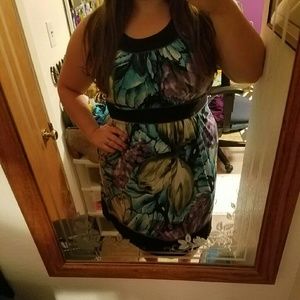 Bright and flattering dress