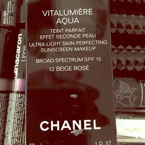 Brand new Chanel Vita lumier Aqua foundation