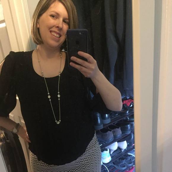 Meet your Posher, Jessica - Picture 1 of 1