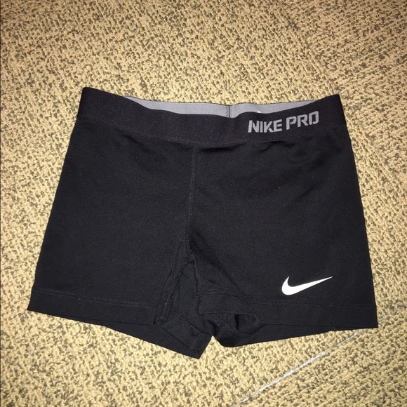 🏃🏼 Black Nike Pro Spandex - size Small