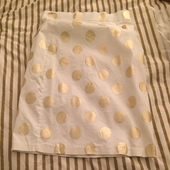 Hemlime mom brand skirt