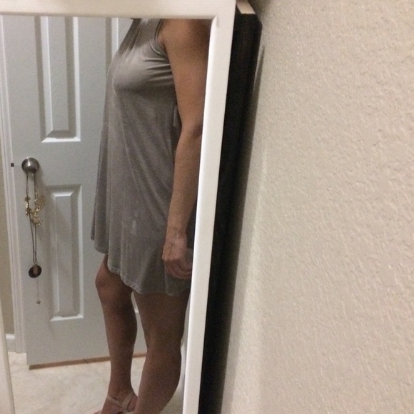 Dress - Picture 2 of 2