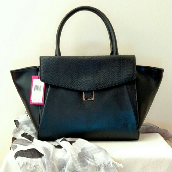 NEW FINAL PRICE Vince Camuto Lonni Leather Satchel