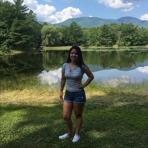 Meet your Posher, Leidy