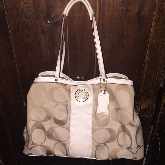 Coach purse with Wallet