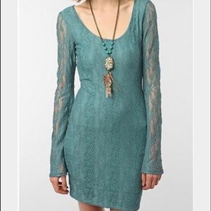 Staring at Stars lace bell sleeve dress