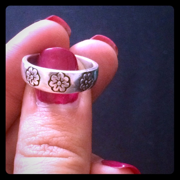 Vintage Silver Flower Ring