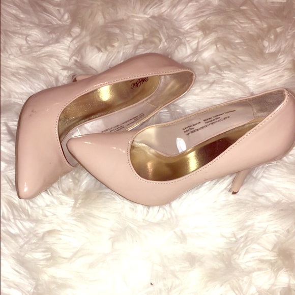 Nude Party Pumps