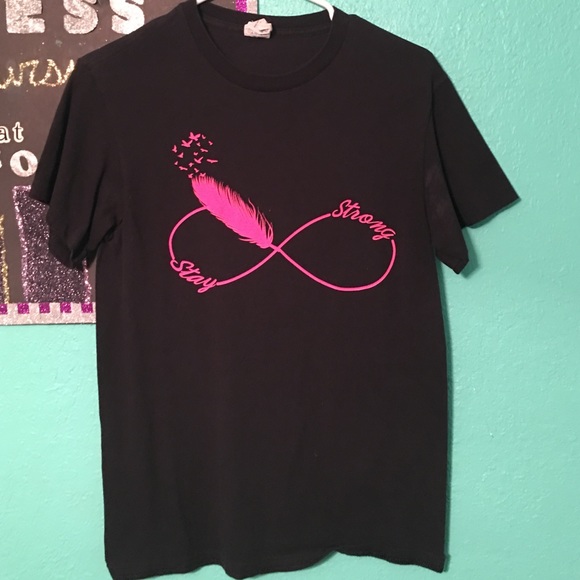 Black tshirt - Picture 1 of 1