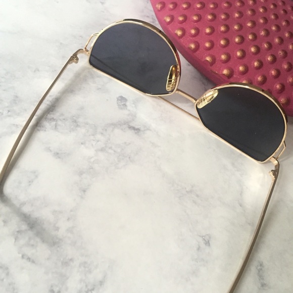Party price 🎉 ⚠️Mirrored sunglasses👑 - Picture 3 of 4
