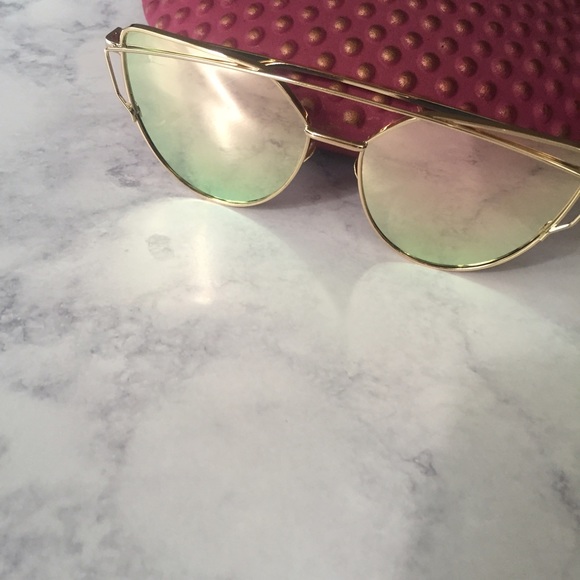 Party price 🎉 ⚠️Mirrored sunglasses👑 - Picture 4 of 4