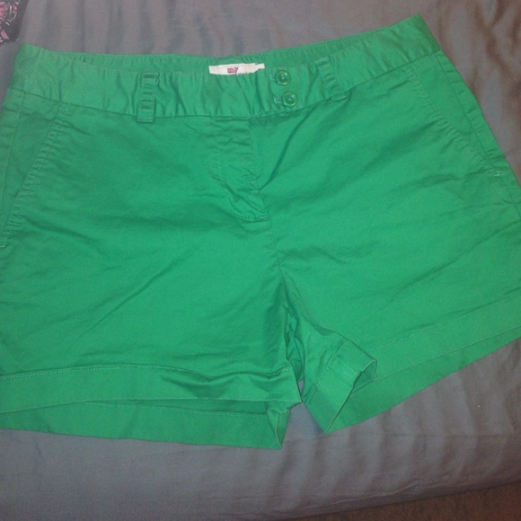 Green vineyard vine women's shorts size 10