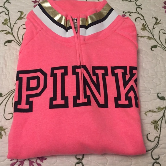 VS pink sweater
