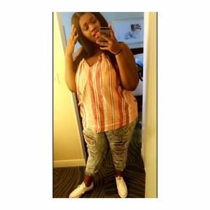 Meet your Posher, Jasmine