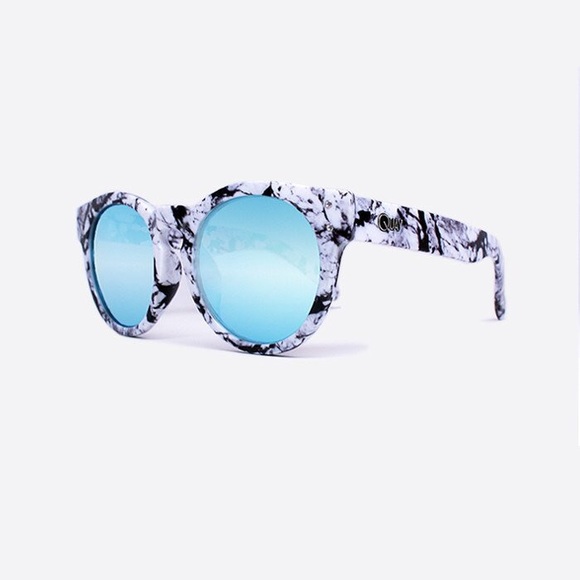 Quay High Emotion White Marble Mirrored Sunglasses - Picture 3 of 4