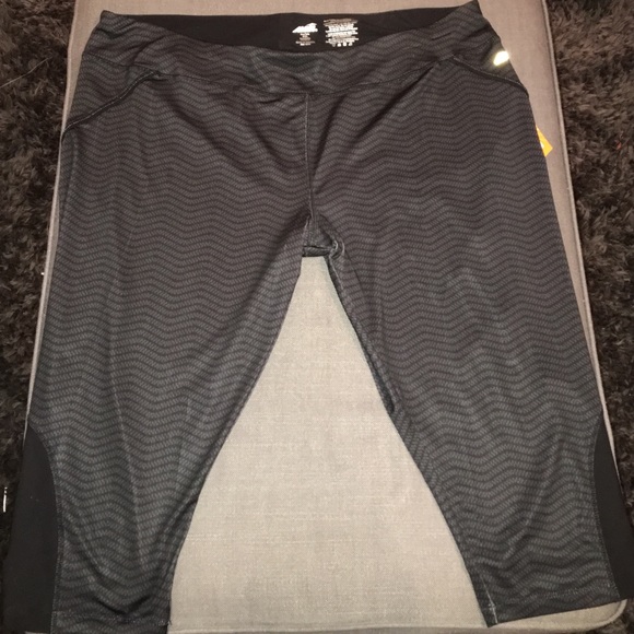 Avia activewear Capri running / workout pant