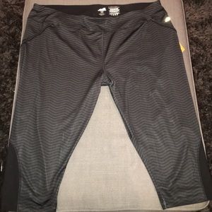Avia activewear Capri running / workout pant
