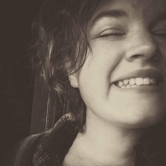 Meet your Posher, Abby