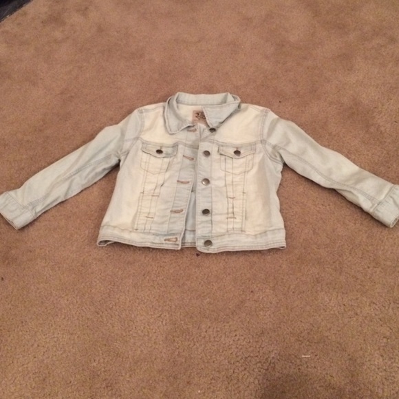 Half sleeve jean jacket!
