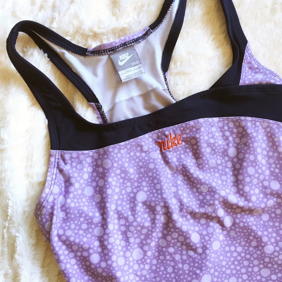 ❣️SALE❣️ Nike Racerback Tank w/Built-In Bra