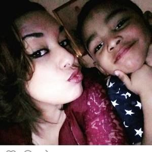 Meet your Posher, Dominique